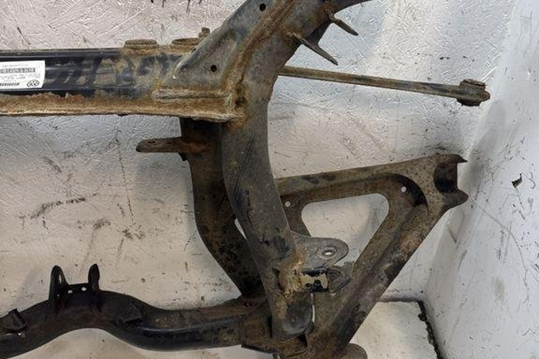 VOLKSWAGEN Touareg 1 generation (2002-2010) Rear Subframe 7L0500041 32259826