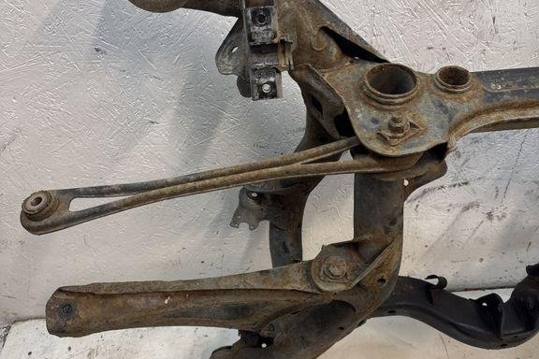 VOLKSWAGEN Touareg 1 generation (2002-2010) Rear Subframe 7L0500041 32259826