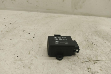 VOLKSWAGEN Passat B7 (2010-2015) Seat heating relay 1Z0959772 32259803