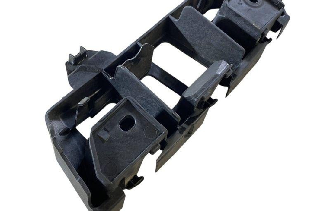 PORSCHE Cayenne 958 (2010-2018) Aizmugurējā kreisā bampera stiprinājums 7P5807483 31265465
