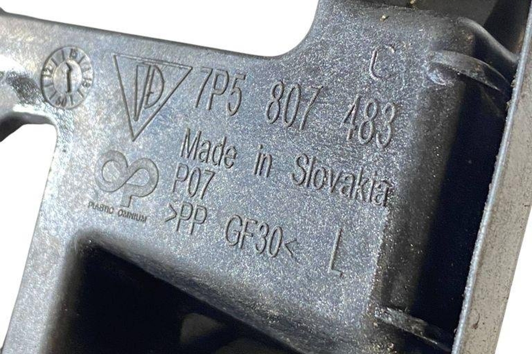 PORSCHE Cayenne 958 (2010-2018) Aizmugurējā kreisā bampera stiprinājums 7P5807483 31265465