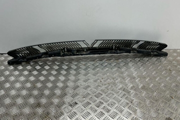 VOLKSWAGEN Tiguan 2 generation (2016-2024) Aizmugurējā labā bampera stiprinājums 5NN807863 32184468