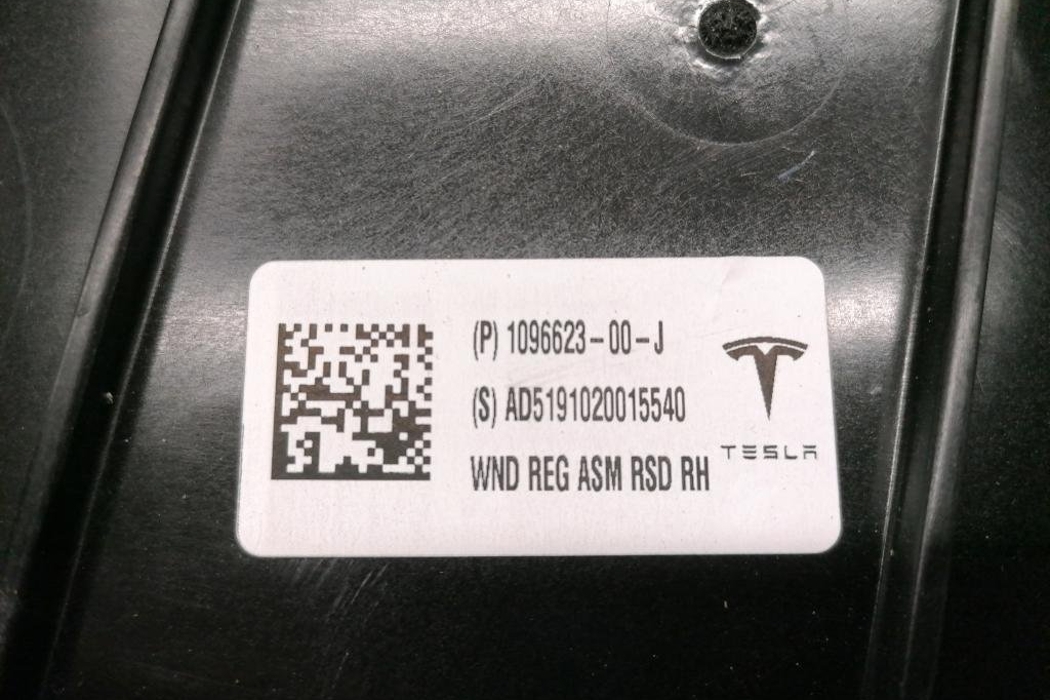 TESLA Model 3 1 generation (2017-2024) Стеклоподъемник задней правой двери 1096623-00-J 21225851