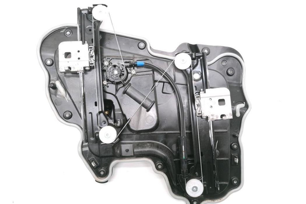 TESLA Model 3 1 generation (2017-2024) Стеклоподъемник задней правой двери 1096623-00-J 21225851