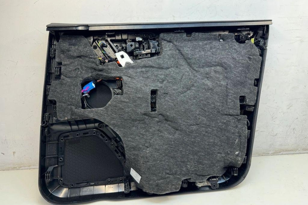 PORSCHE Macan 1 generation (2013-2023) Front Left Door Panel 95B867011 31123728