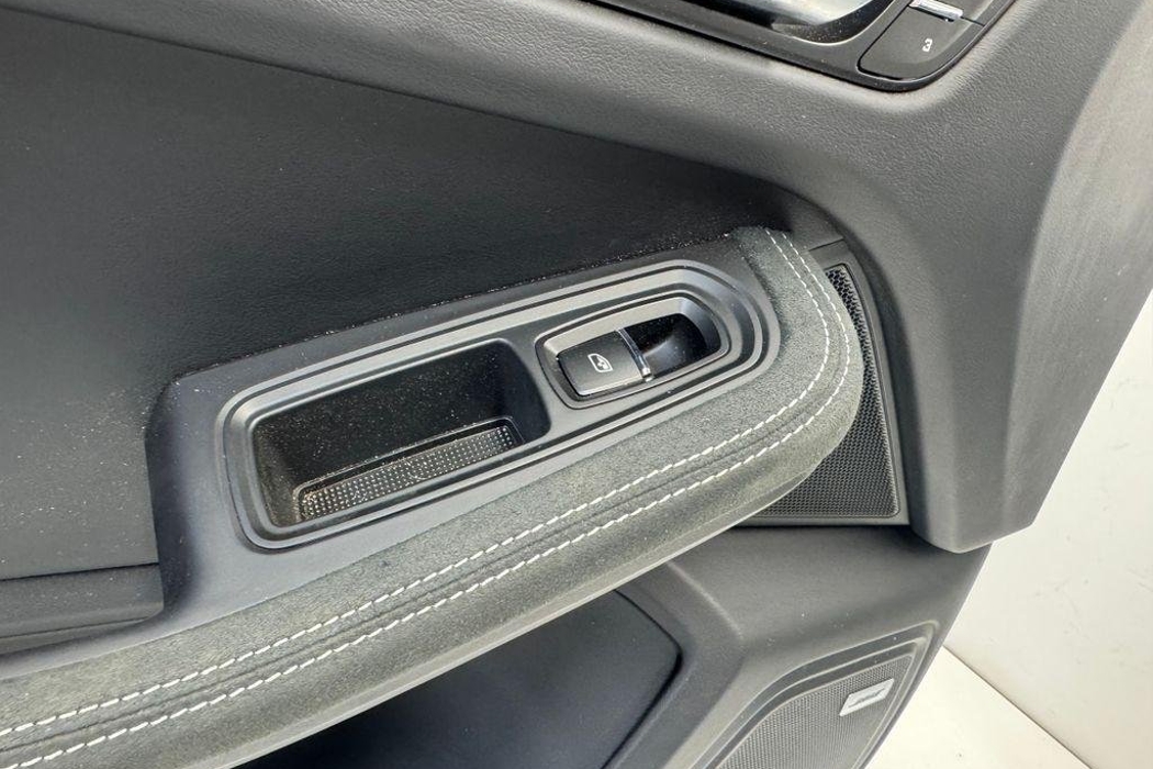 PORSCHE Macan 1 generation (2013-2023) Обшивка передней левой двери 95B867011A 31126668
