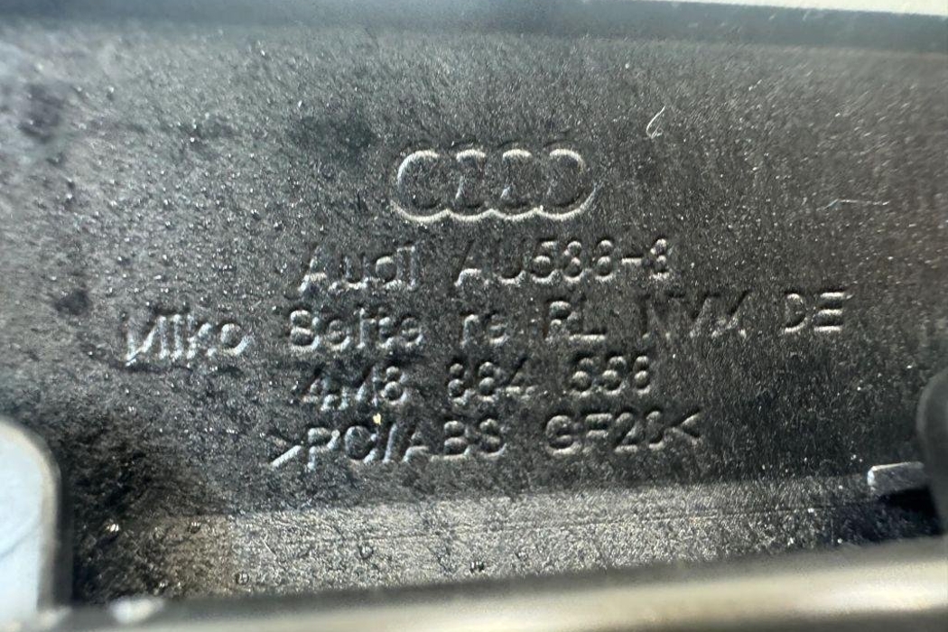 AUDI Q7 4M (2015-2024) Other Trim Parts 4M8864556 31137055