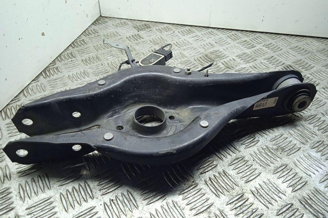 BMW 3 Series F30/F31 (2011-2020) Rear Right Arm 6867540 31138150