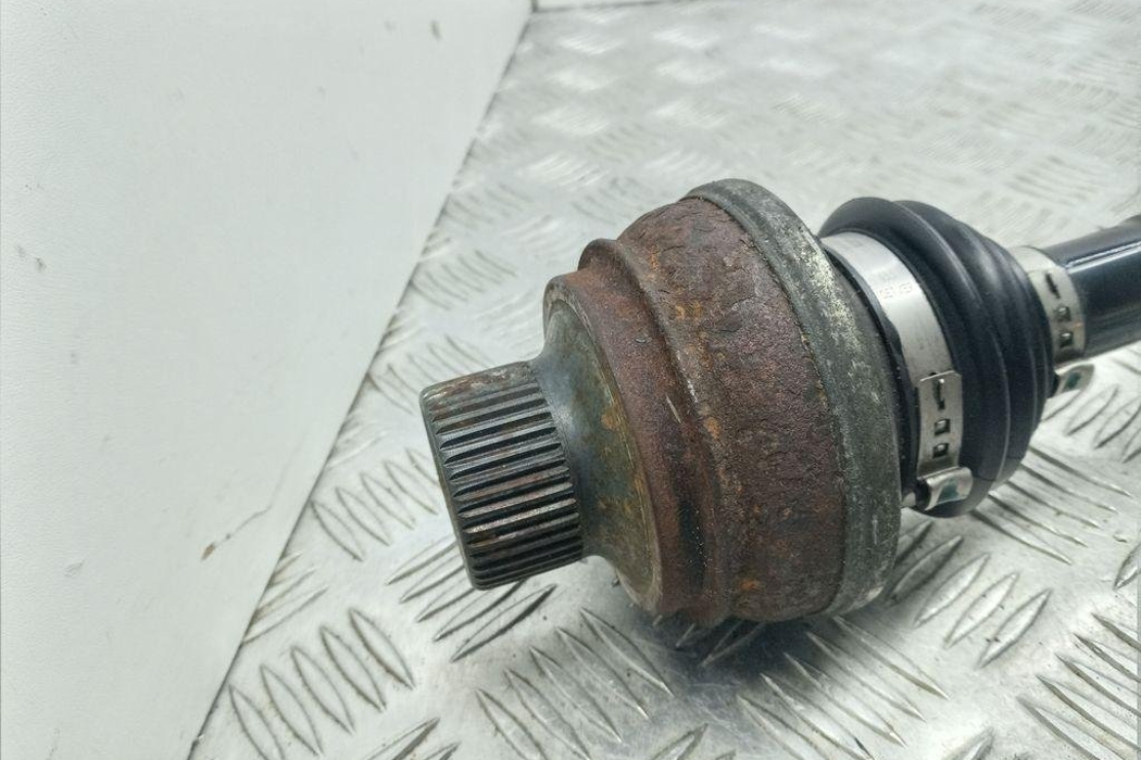 AUDI A8 D2/4D (1994-2002) Rear Right Driveshaft 8R0501203C 31144640