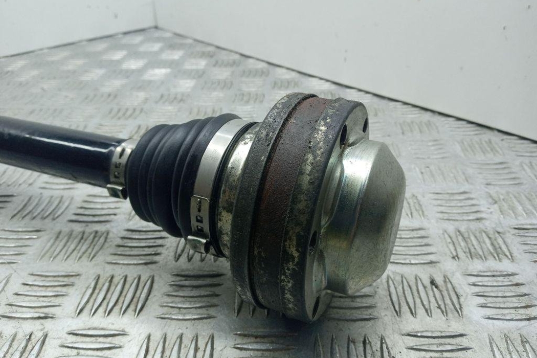 AUDI A8 D2/4D (1994-2002) Rear Right Driveshaft 8R0501203C 31144640