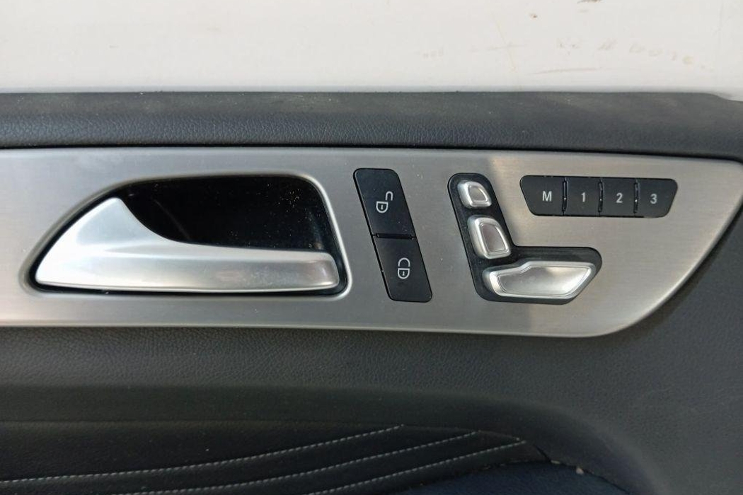 MERCEDES-BENZ GLE W166 (2015-2018) Обшивка передней левой двери A1669058100 31153883