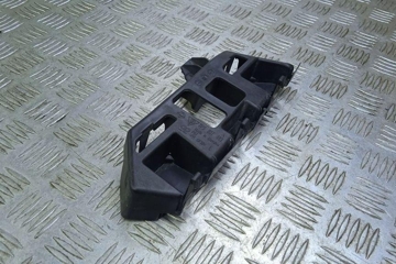 PORSCHE Cayenne 958 (2010-2018) Aizmugurējā kreisā bampera stiprinājums 7P5807483 31123157