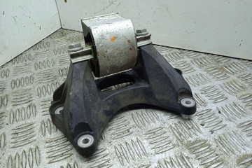 MERCEDES-BENZ C-Class W205/S205/C205 (2014-2023) Gearbox Mount A2052405300 31127401
