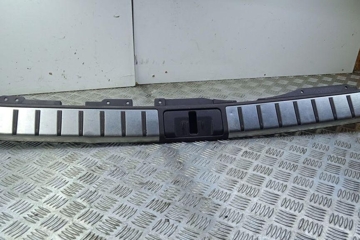 LEXUS RX 4 generation (2015-2024) Bagāžas nodalījuma slēdzenes apdare 5838748090 31131779