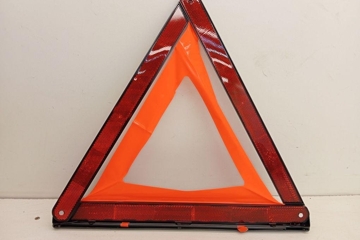 BMW 5 Series F10/F11 (2009-2017) Warning Triangle 6770487 31133451