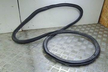 AUDI A3 8V (2012-2020) Rear Right Door Seal Rubber 8V4833721 31136372