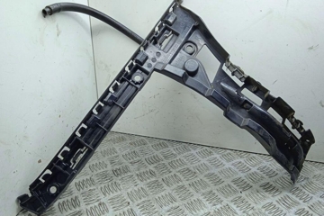 MERCEDES-BENZ C-Class W205/S205/C205 (2014-2023) Aizmugurējā labā bampera stiprinājums A2058802102 31157169