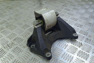 MERCEDES-BENZ E-Class W213/S213/C238/A238 (2016-2024) Gearbox Mount A2052405300 31165167