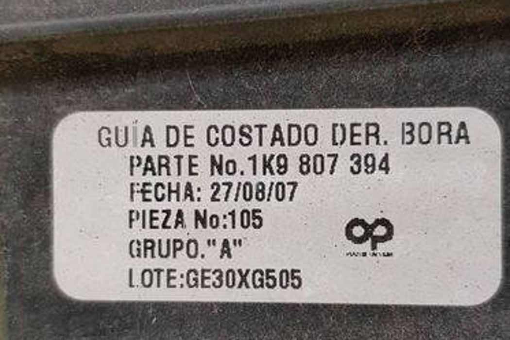 VOLKSWAGEN Golf 5 generation (2003-2009) Aizmugurējā labā bampera stiprinājums 1K9807394 31069764