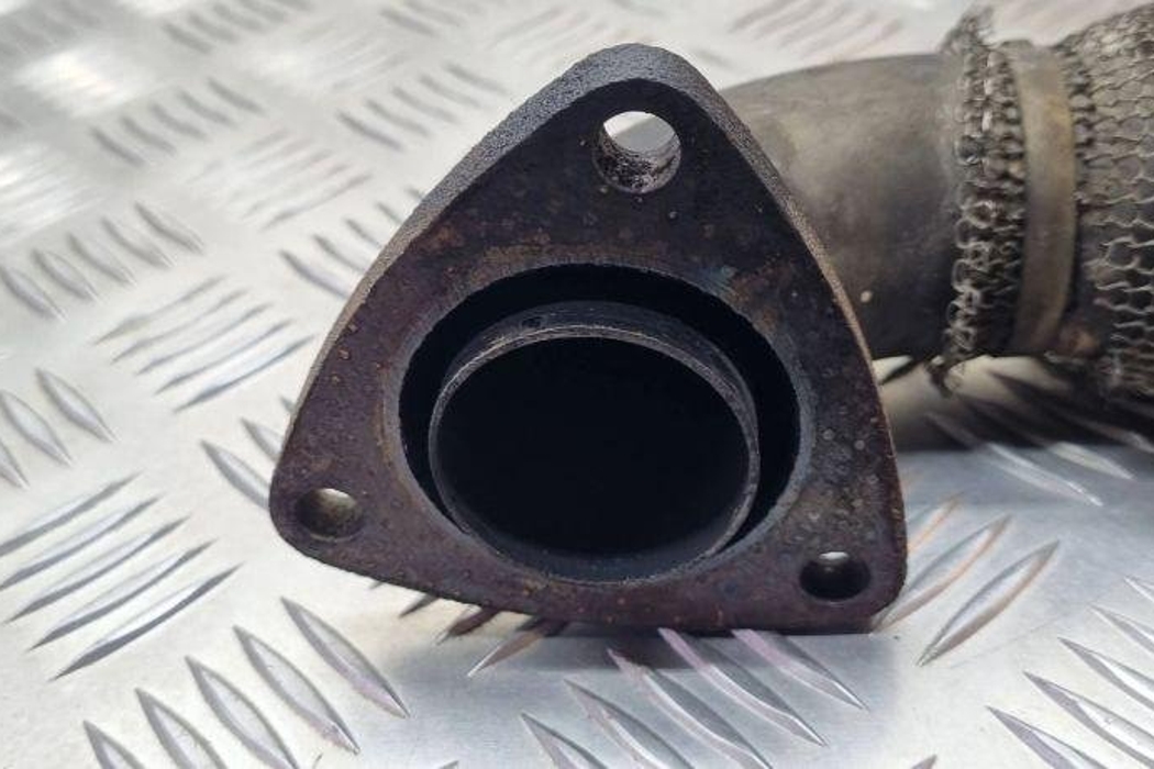 AUDI A6 C6/4F (2004-2011) Разъем глушителя 31072890