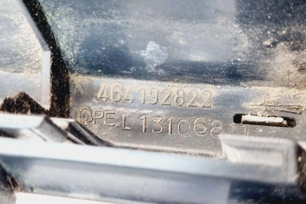 OPEL Vectra C (2002-2005) Radiator Grille 464192822 31074830