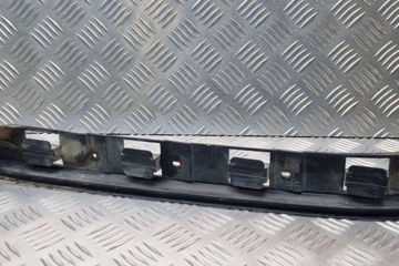 VOLKSWAGEN Golf 5 generation (2003-2009) Aizmugurējā labā bampera stiprinājums 1J9807394 31084296