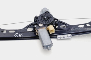 MERCEDES-BENZ C-Class W203/S203/CL203 (2000-2008) Aizmugurējo kreiso durvju logu pacēlājs 0130822008 31088174