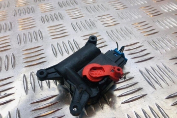 AUDI A4 B7/8E (2004-2008) Interior Heater Flap Motor Actuator 8E2820511A 31814012