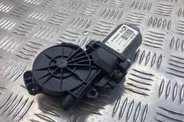 HYUNDAI Santa Fe CM (2006-2013) Aizmugurējo kreiso durvju loga pacēlāja motorīts 400909 31820126