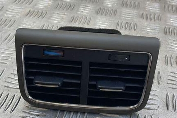 AUDI A5 8T (2007-2016) Zadná mriežka ventilačného otvoru 8K0819203 31824665