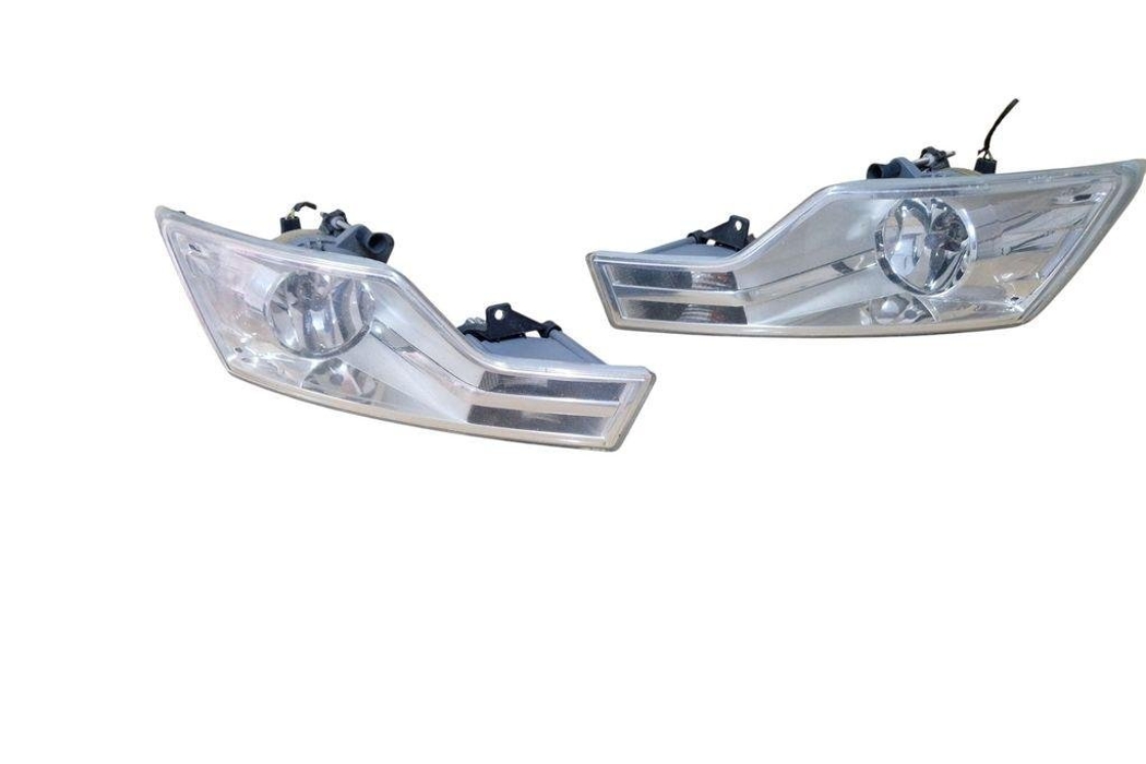 CITROËN C5 2 generation (2008-2017) Противотуманка бампера передняя правая 02BPL011A 32347479
