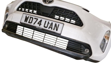 TOYOTA Yaris 4 generation (2020-2023) Front Bumper 32184064