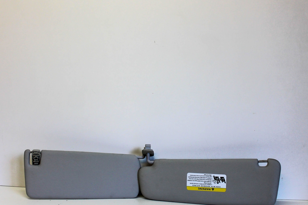 VOLKSWAGEN Touareg 2 generation (2010-2018) Right Side Sun Visor 7P6857552M 14357640