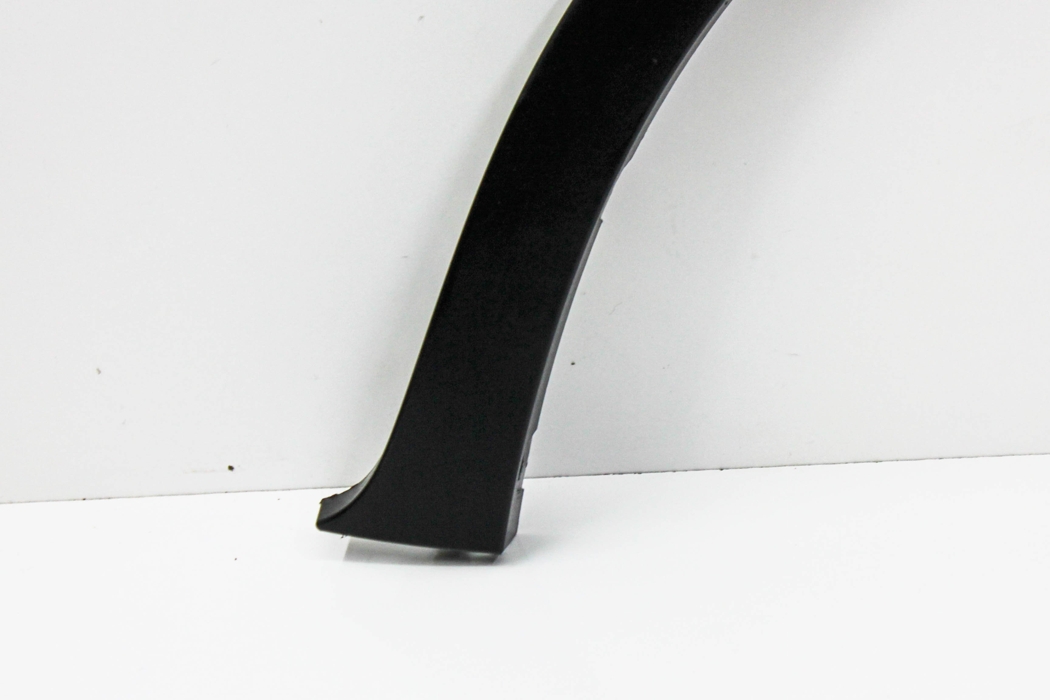 BMW X5 E70 (2006-2013) Front Left Fender Molding 7158425 27306877