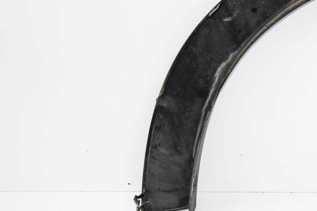 BMW X5 E70 (2006-2013) Front Left Fender Molding 7158425 27306877