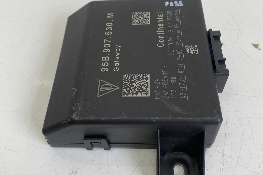 PORSCHE Macan 1 generation (2013-2023) Gateway Control Unit 95B907530M 30906254