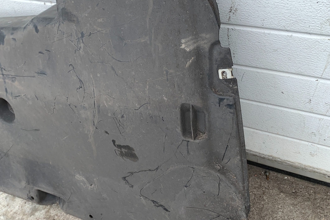 MERCEDES-BENZ C-Class W205/S205/C205 (2014-2023) Aizmugurējais vidējais apakšējais aizsargs a2056900307 30607769