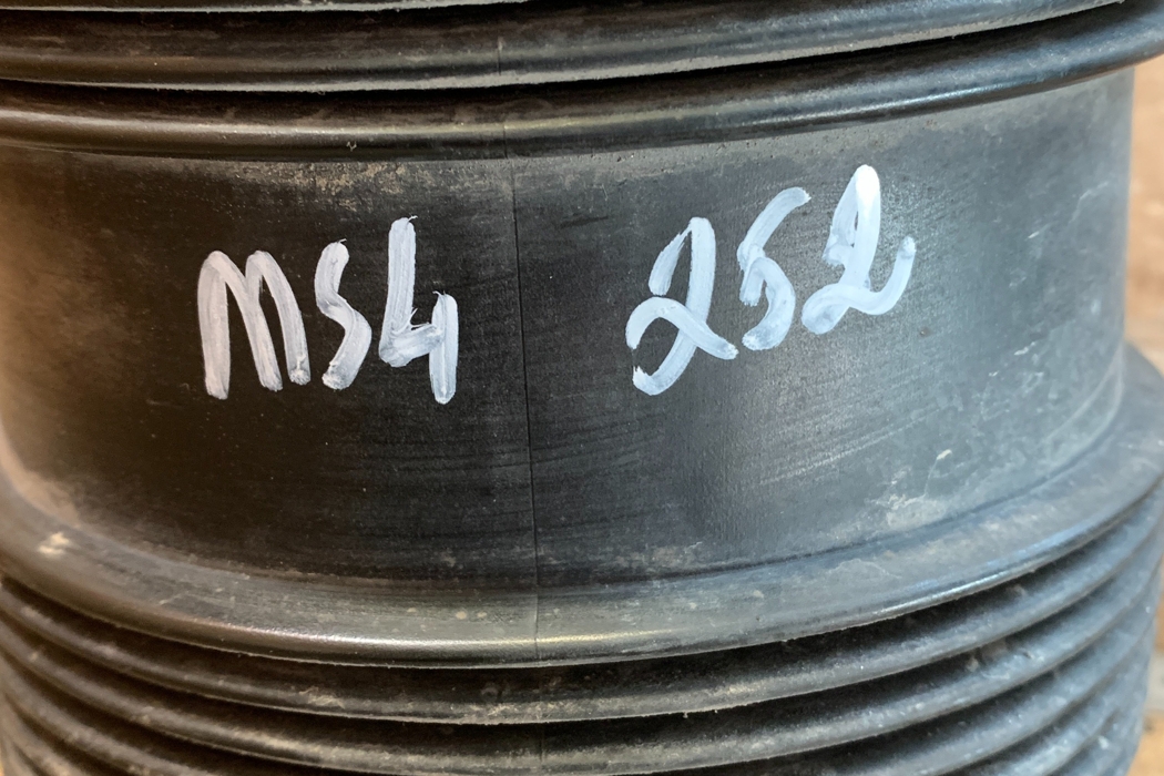 MERCEDES-BENZ E-Class W213/S213/C238/A238 (2016-2024) Aizmugurējais kreisais gaisa balstiekārtas spilvens a2053200125 30779353
