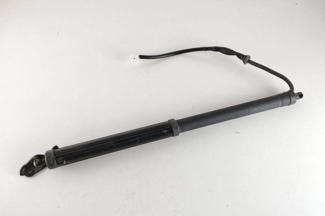 TOYOTA RAV4 5 generation (XA50) (2018-2024) Rear Tailgate Boot Soft Close Motor 6891042060 31920142