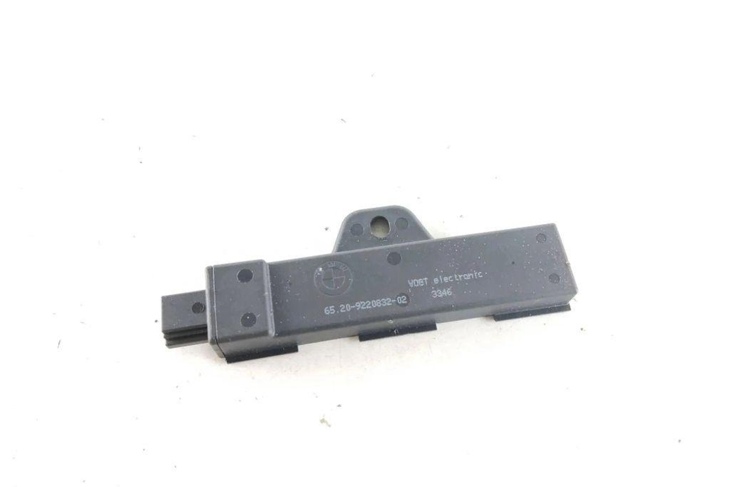 BMW 5 Series F10/F11 (2009-2017) Keyless Entry Antenna 9220832 31928020