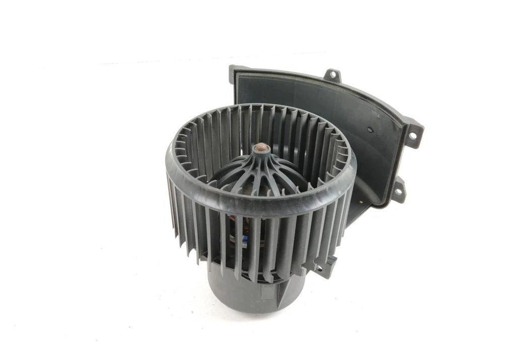VOLKSWAGEN Transporter T5 (2003-2015) Salona sildītājs 7E1820021 31935398