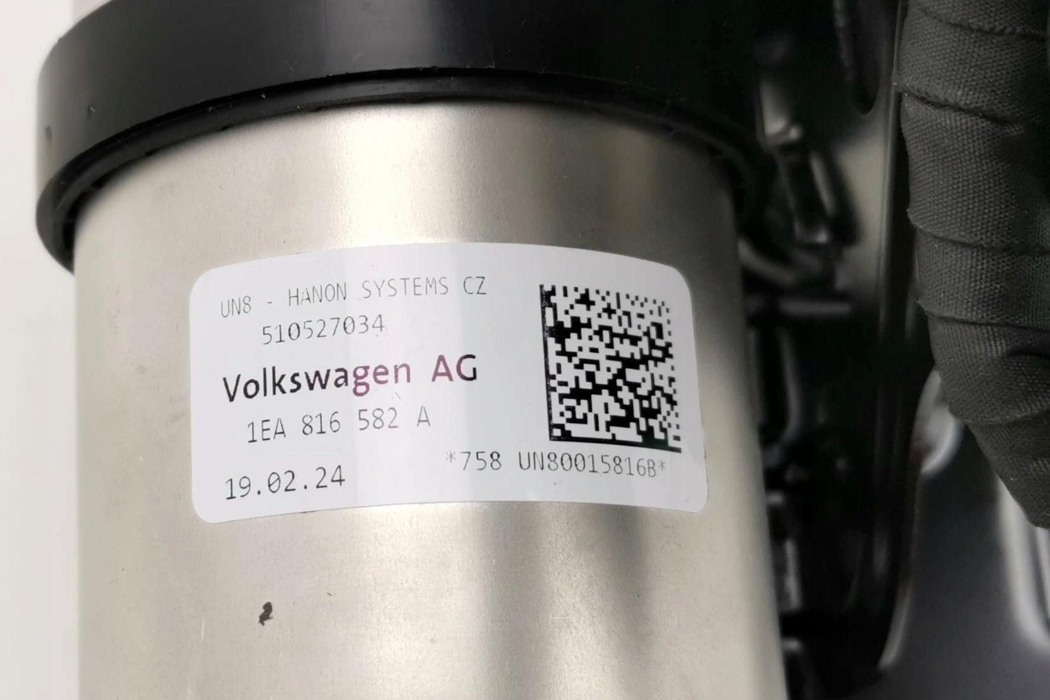 VOLKSWAGEN ID.4 1 generation (2020-2023) Air distributor/valve block (Pneumatic chassis) 1EA816582A 30939272