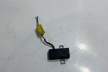 AUDI A8 D3/4E (2002-2010) Relays 7L0915457A 31463634