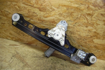 MERCEDES-BENZ C-Class W203/S203/CL203 (2000-2008) Aizmugurējo kreiso durvju logu pacēlājs 2038202942,0130822008 21177146