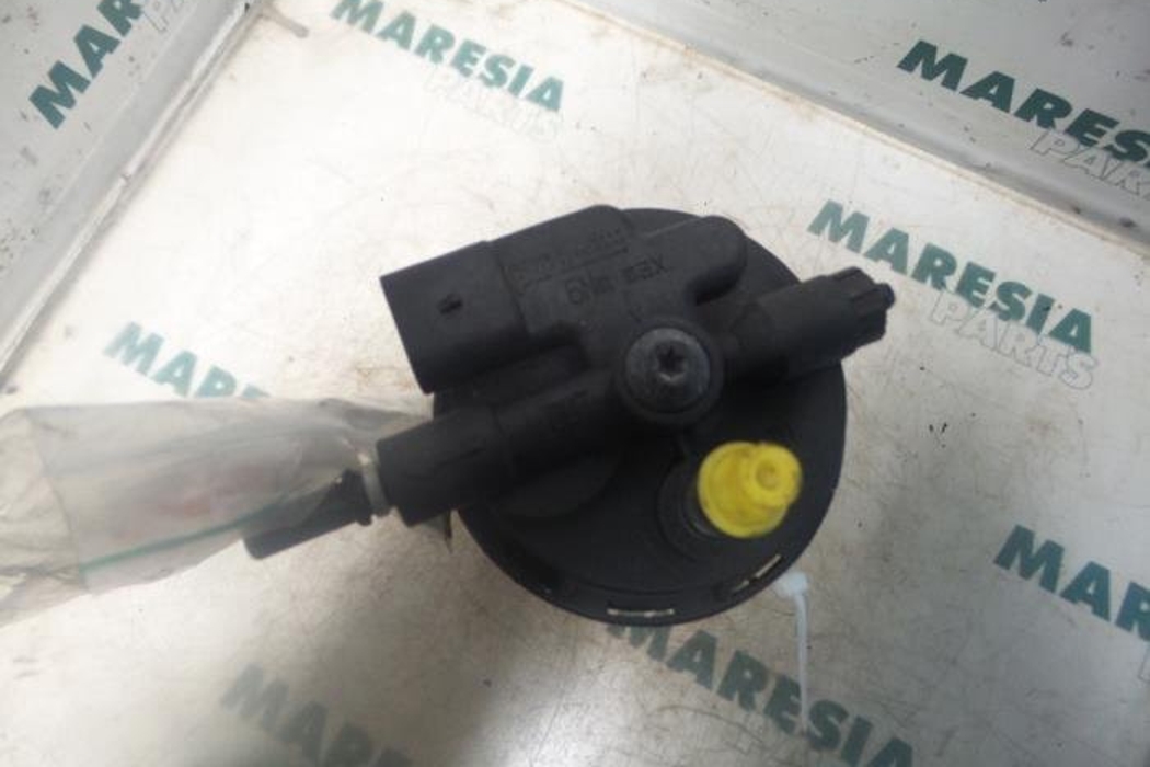RENAULT Megane 2 generation (2002-2012) Degvielas filtra korpuss 8200169353,7701055909,8200780962,8200416943 26986678
