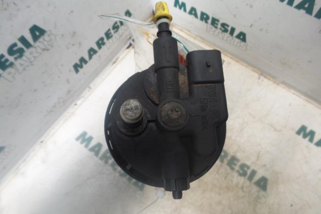 RENAULT Scenic 2 generation (2003-2010) Degvielas filtra korpuss 8200169353,7701055909,8200780962,8200416943 26986756