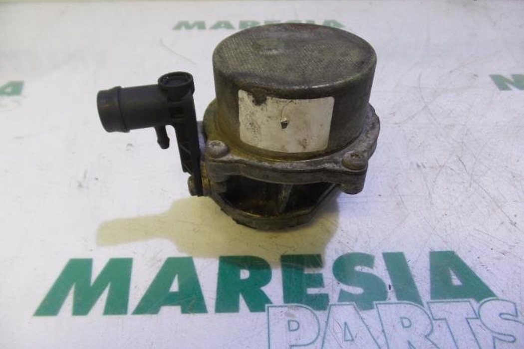 RENAULT Trafic 2 generation (2001-2015) Vacuum Pump 8200072985,8200327252,8200689330 26989825