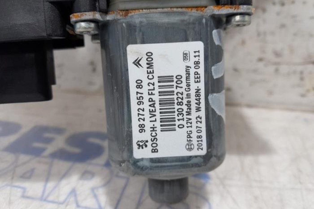 CITROËN C4 Cactus 1 generation (2014-2024) Priekšējo labo durvju logu pacēlājs 9827189380,9833196080,0130822700,9827295780 27369267