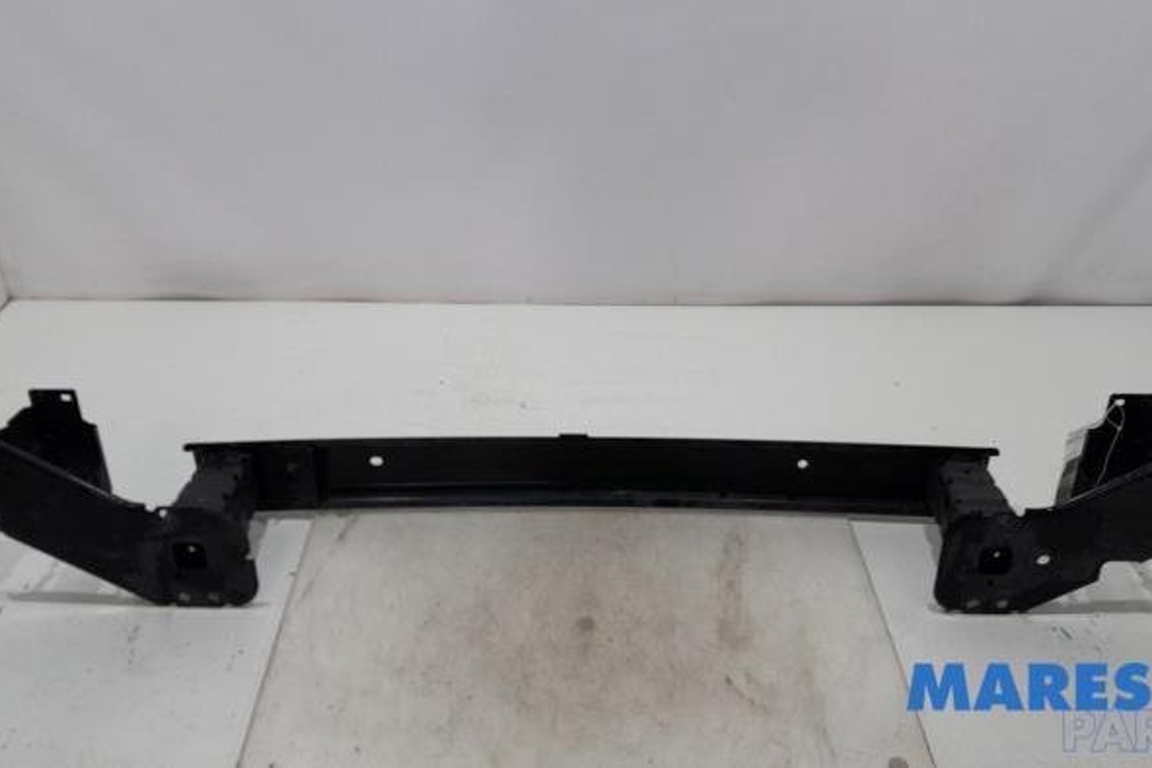 PEUGEOT 3008 1 generation (2010-2016) Aizmugurējā labā bampera stiprinājums 7203P0,007203P0 27396175