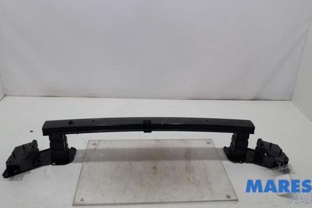 PEUGEOT 3008 1 generation (2010-2016) Aizmugurējā labā bampera stiprinājums 7203P0,007203P0 27396175